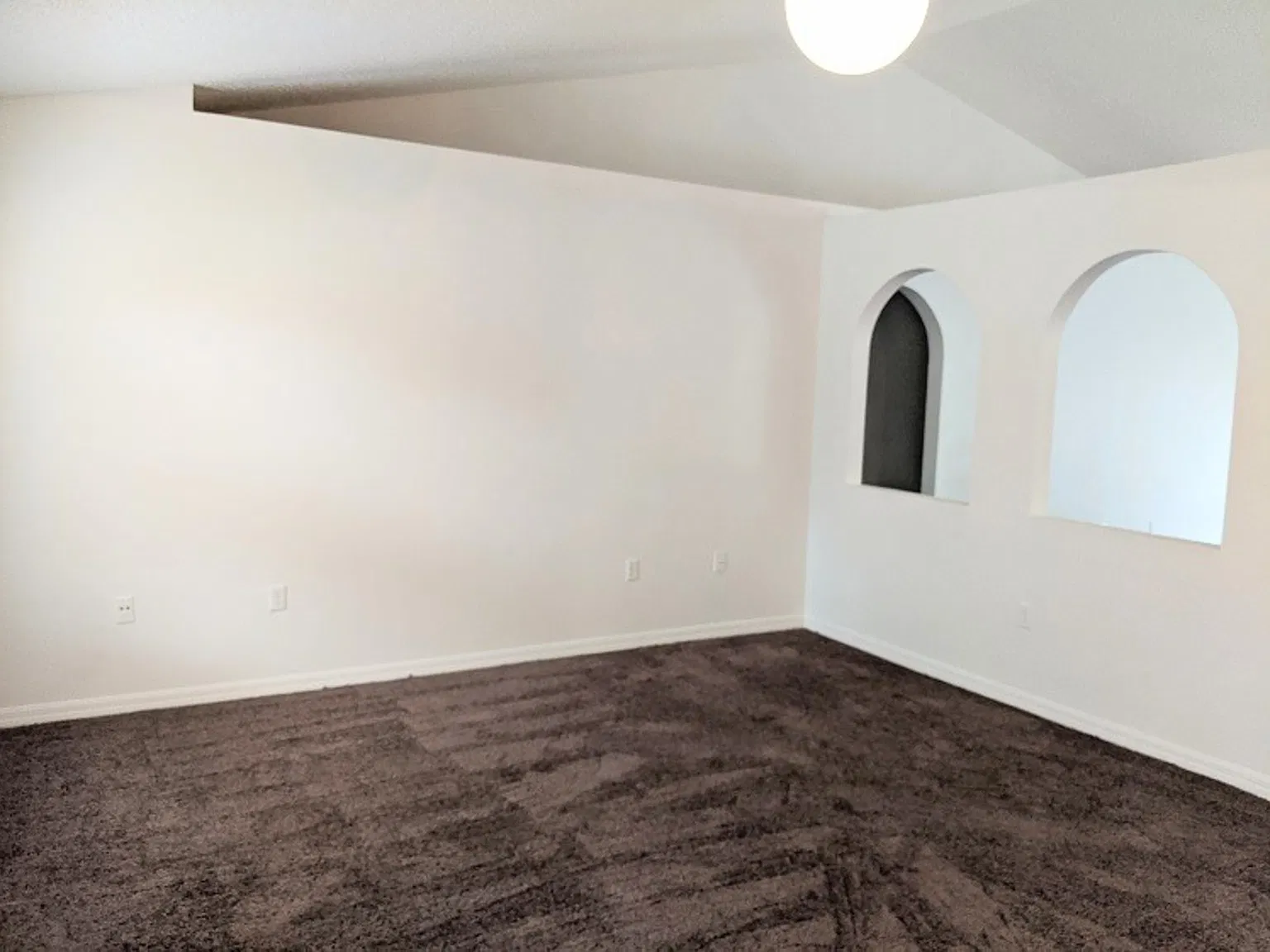 Spacious 4 Bedroom in North Palm Coast, FL — Photo 2
