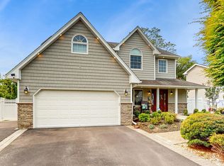 5 Long House Way, Commack, NY 11725