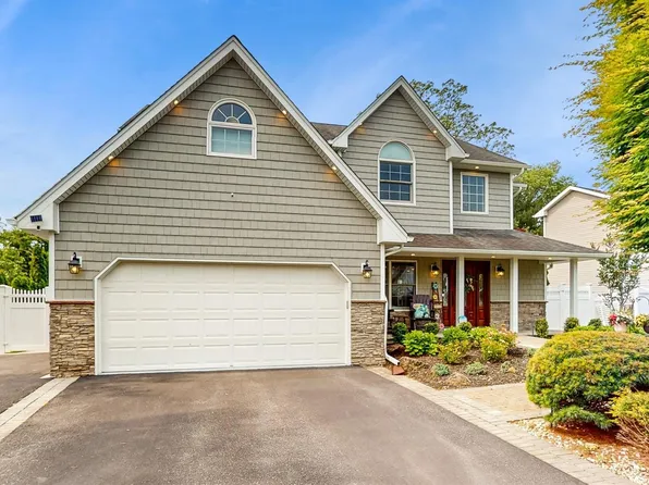 5 Long House Way, Commack, NY 11725