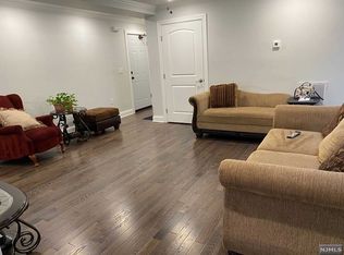 80 Grove St #A, Rutherford, NJ 07070