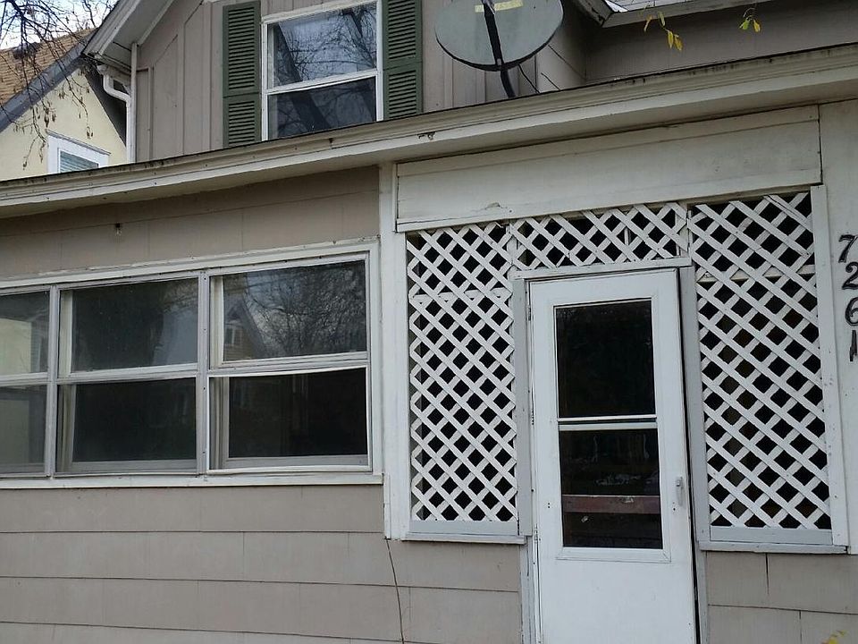 1st image of 726 30th Ave N