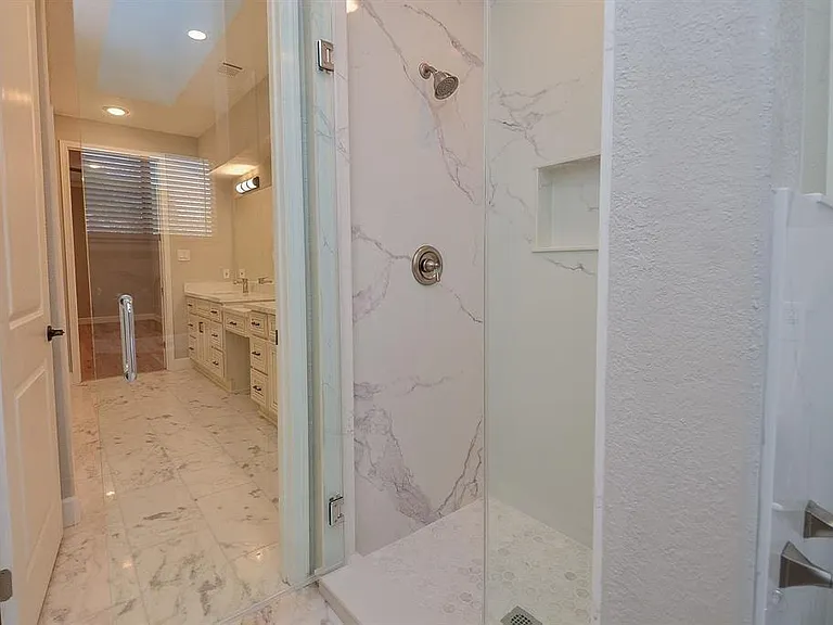 15735 Tanya Cir — Photo 23