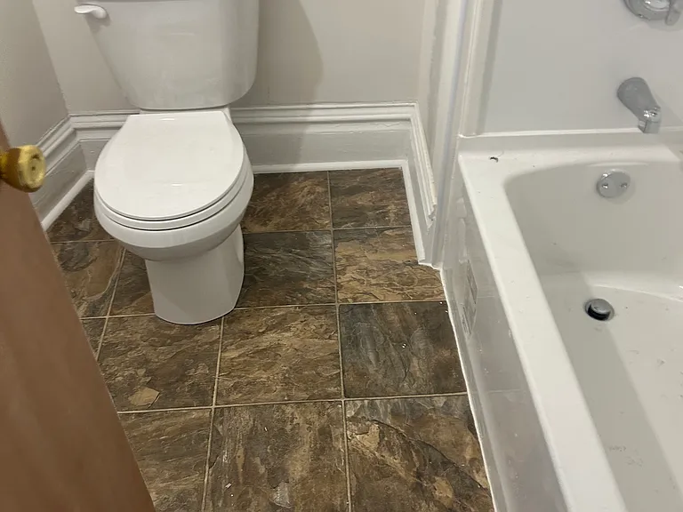 918 Court St — Photo 5