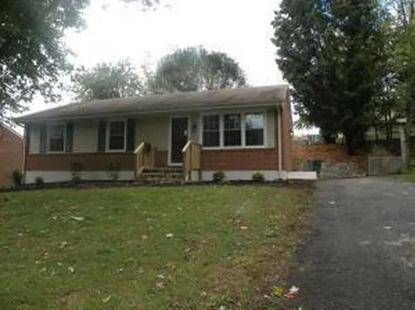 4610 Trevino Cir NE, Roanoke, VA 24019