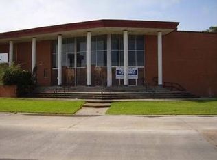 115 W Sale Rd, Lake Charles, LA 70605