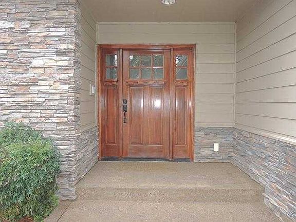 Front porch/door view