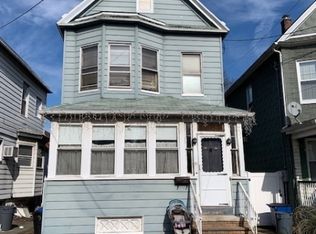 31 W 40th St, Bayonne, NJ 07002
