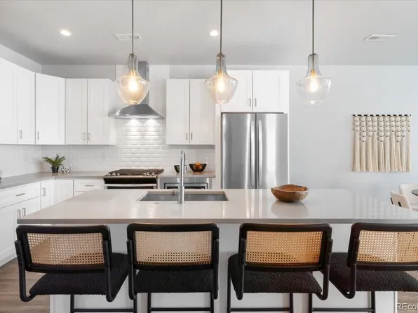 2952 S Delaware Street, Englewood, CO 80110