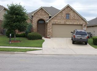 10533 Rising Knoll Ln, Fort Worth, TX 76131