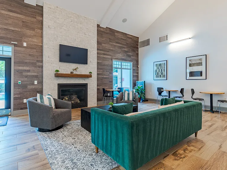 SomerHill Farms Apartments — Photo 20