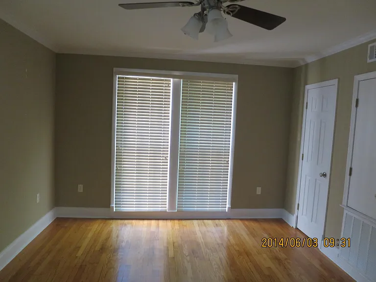 1023 Scott St — Photo 8