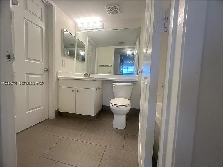 2640 S University Dr #118 — Photo 16