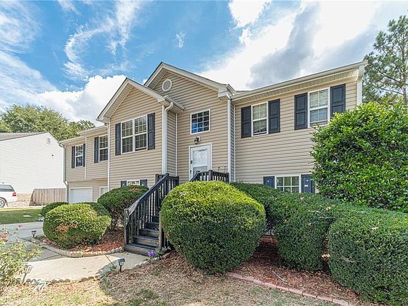 3rd image of 1185 Wendy Way