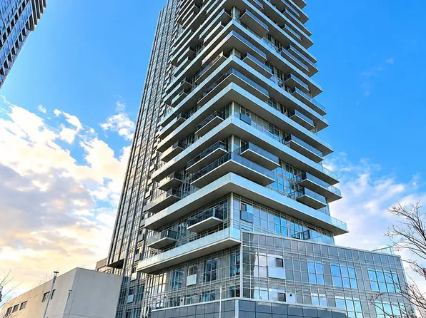 225 Village Green Sq, Toronto, ON