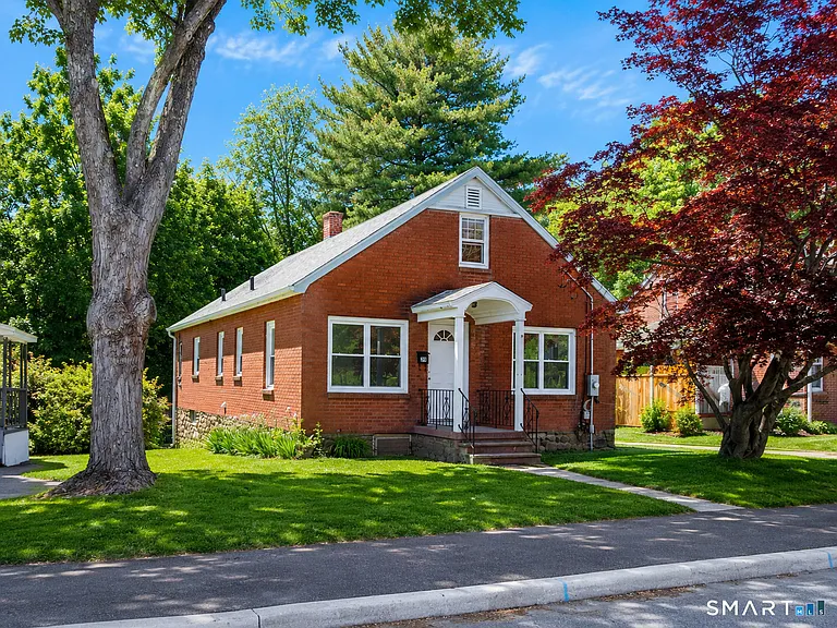 57 Pine St — Photo 1