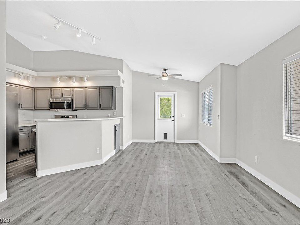 1st image of 366 Sunward Dr #0