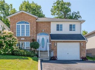 274 Greenbrier Rd, Cambridge, ON N1P1C3