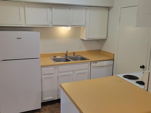 2nd image of 4517 Carter Creek Pkwy APT 9