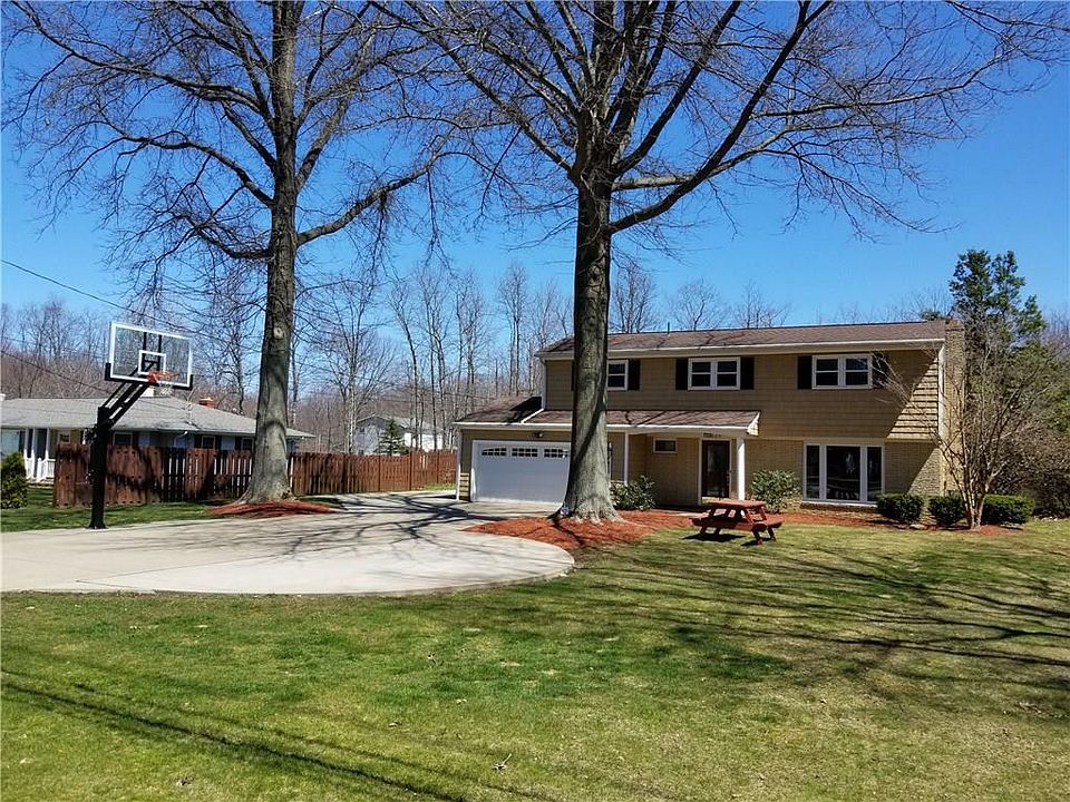 2nd image of 1009 Boyer Rd