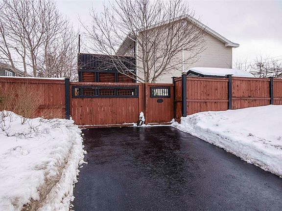 4th image of 1832 Topsail Road