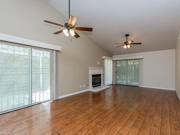 2nd image of 277 E Lindbrook Ln