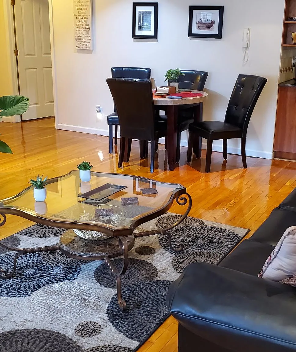 2 bed, 1156 sqft, $3,500 — Photo 3