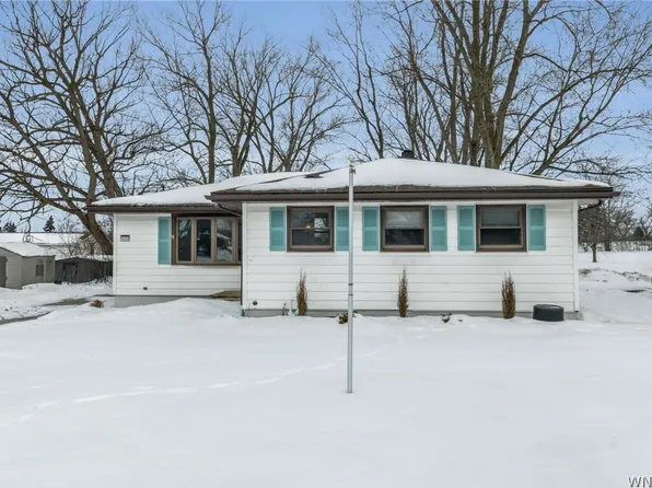 1530 Center Rd, Buffalo, NY 14224