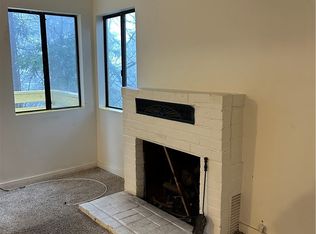 614 Arrowhead Villa Rd, Lake Arrowhead, CA 92352