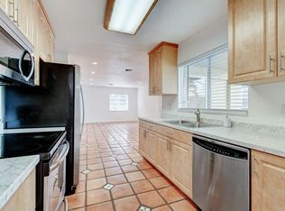 230 NE 28th St, Boca Raton, FL 33431