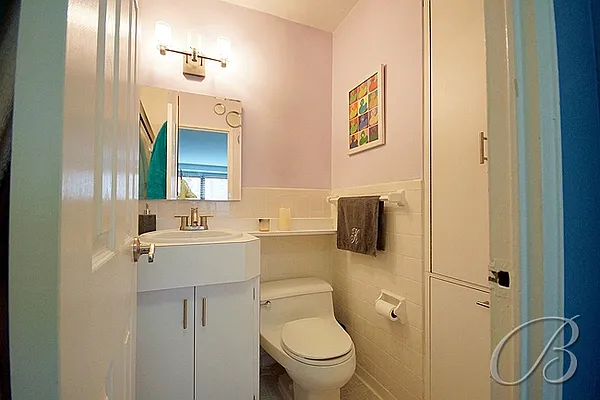 Sold by Bellmarc Realty | media 5