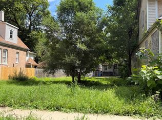 8015 S Manistee Ave, Chicago, IL 60617