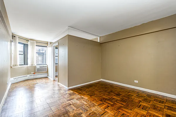 Rented by Bond New York | media 8