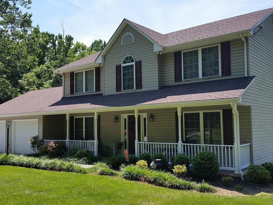 1st image of 721 British Woods Dr