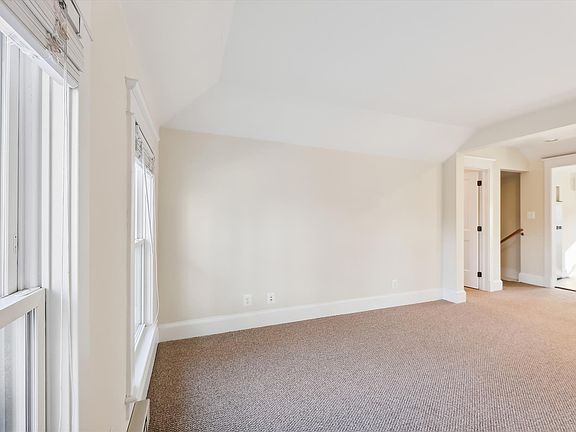 4th image of 4126 Lee Hwy #Bb