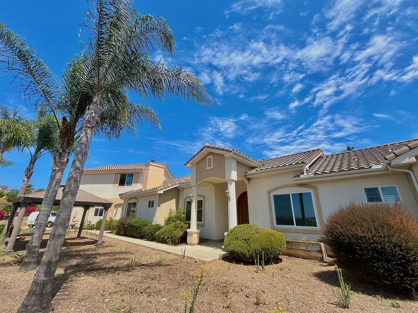 Vista Home for Rent! Large Air-Conditioned Single Family Home with Attached Apartment/Granny Flat — Photo 2