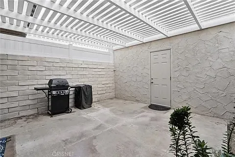 24307 La Glorita Cir — Photo 9