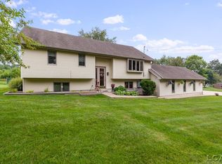 2421 Steff Ann Dr, Adrian, MI 49221