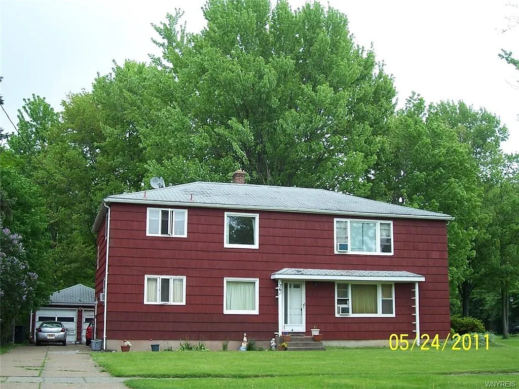 1261 Payne Ave photo 1
