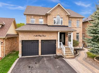 8 Saint Philip Ct, Whitby, ON L1P 0A5