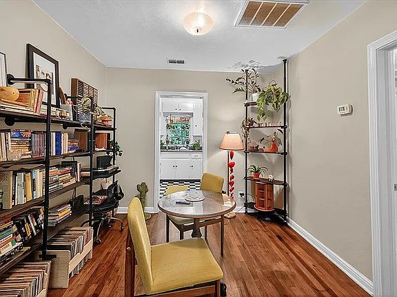 5th image of 1454 S Gadsden St #2