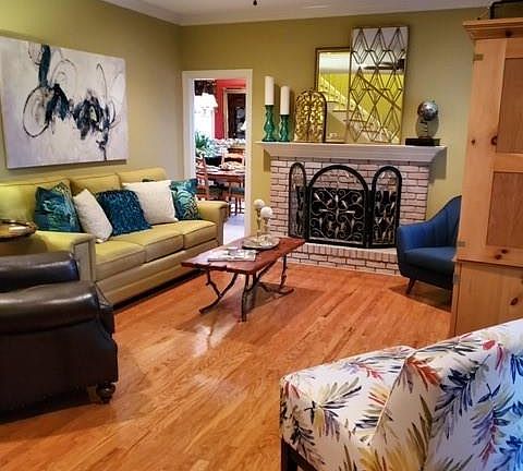 4th image of 169 Royal Dr