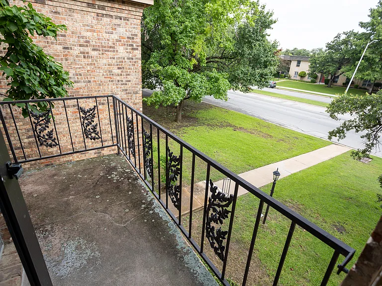 4403 Bellaire Dr S #222 — Photo 39
