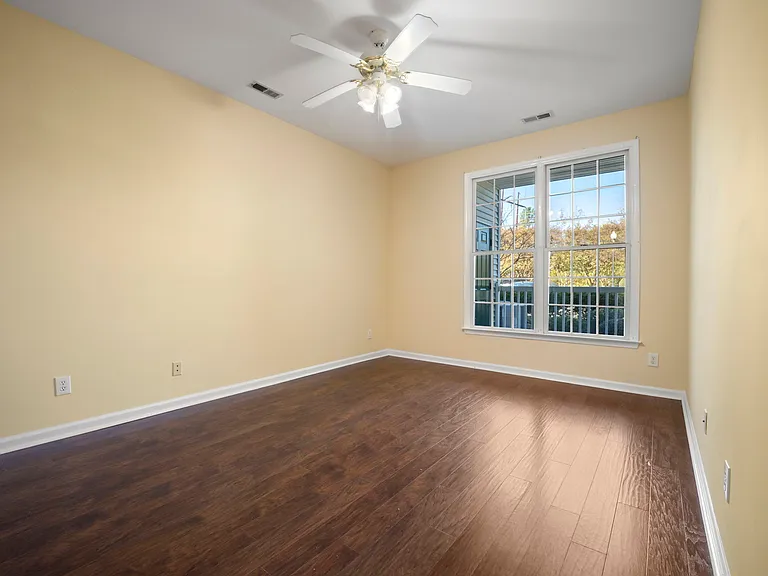 1511 Kudrow Ln — Photo 19