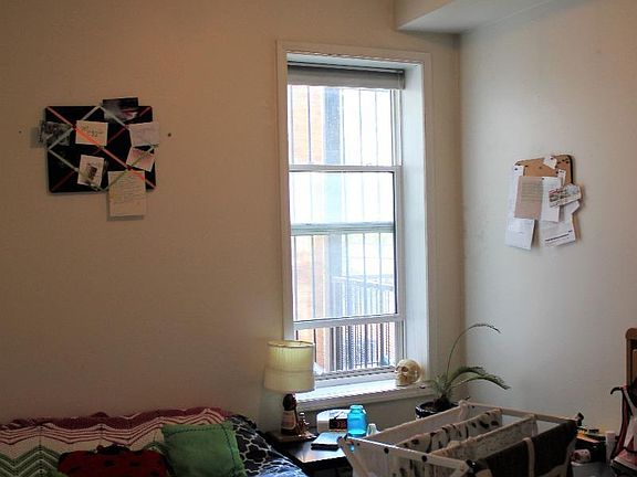 4th image of 1446 N Leavitt St #Y7zndj3nw
