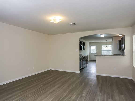 2nd image of 4109 Nathans Park Pl #4B-2BA-2039SQFT