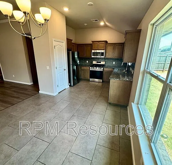 6716 NW 157th St — Photo 15