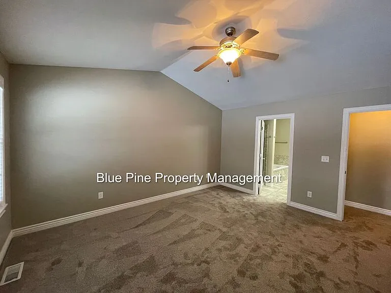 3601 Delaware Ave — Photo 11