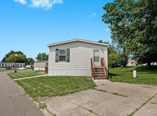 331 N Chevalier Dr, Howell, MI 48843