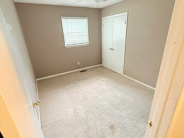 129 Lee Dr — Photo 18