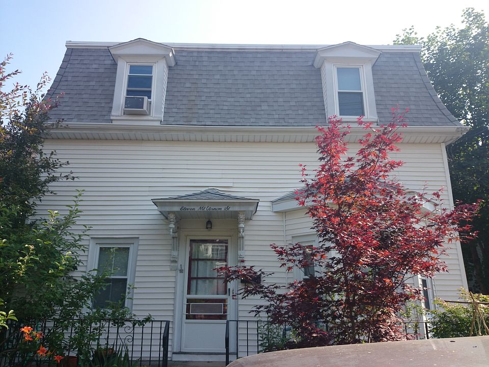 2nd image of 11 Mount Vernon St